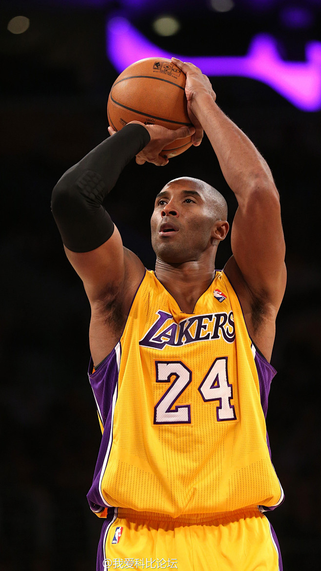 爱思壁纸布莱恩特科比