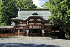 1200px-Hikami_Anego_Jinja_Haiden,_Midori_Ward_Nagoya_2015.JPG (1200×800)