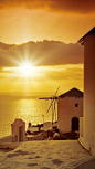 希腊圣托里尼岛  爱琴海的日落