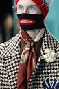 Gucci Fall 2018 Ready-to-Wear Fashion Show : The complete Gucci Fall 2018 Ready-to-Wear fashion show now on Vogue Runway.