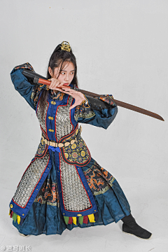 玄子介采集到真人动态速写
