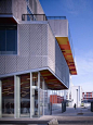 IFSante / WONK建筑师/IFSante / WONK architectes

     建筑师： WONK建筑师  位置：法国，里尔  工程：Projex Ingenierie, Diagobat, Daniel Caucheteux  面积：3200平方米  年份：2012  摄影：Julien Lanoo      IF Sane是一个3200平方米的建筑，它是位于法国里尔的天主教大学的健康形成研究所。这个地点位于圣菲利贝尔医院和地铁站点附近，在一个被叫做......