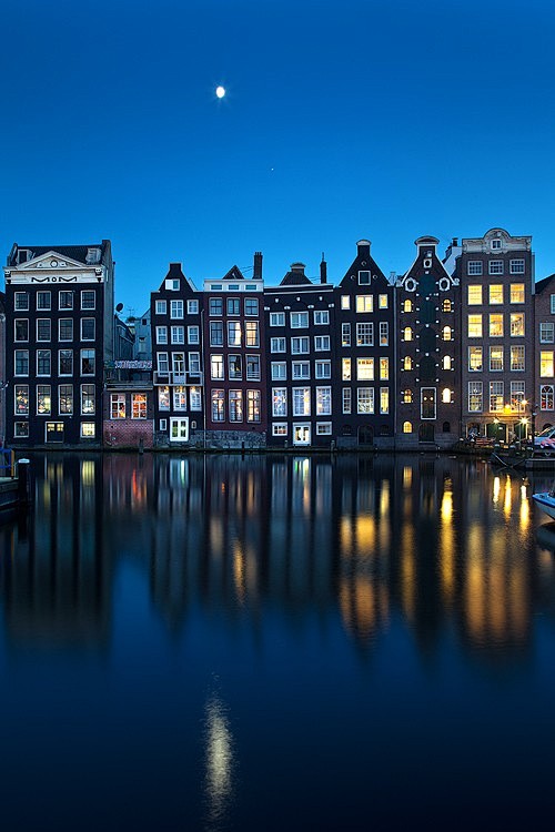 月出，荷兰阿姆斯特丹