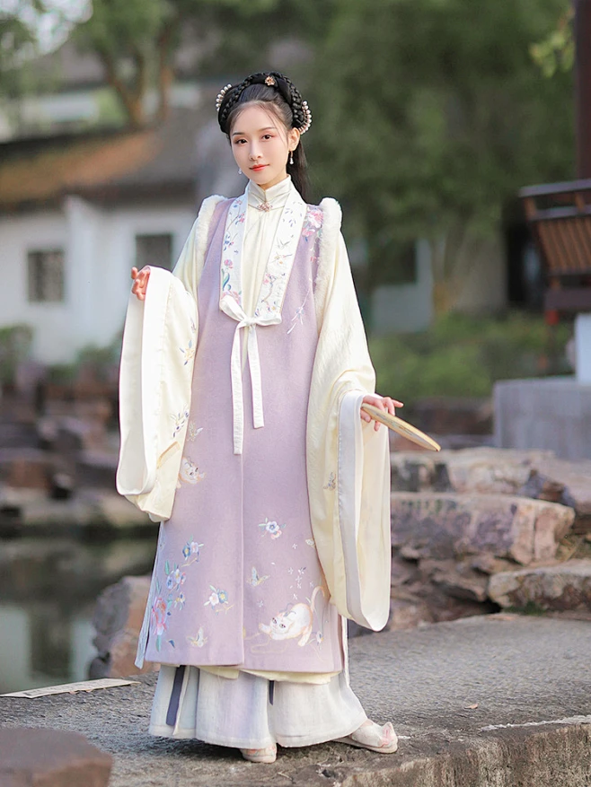 七月夕 画堂春 汉服明制袄裙秋冬款刺绣明制比甲毛呢保暖汉服女-淘宝网图片_古风（古风真好看，呜呜）图片素材-花瓣网