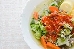 喜欢和素喜烧一起吃，这是一种日式健康食品。