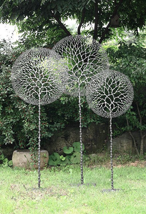 Love metal lawn art....