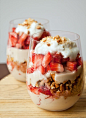 Strawberry pretzel parfaits. #赏味期限#