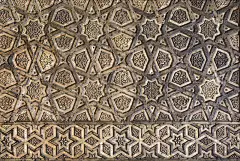 古代门的特写图像