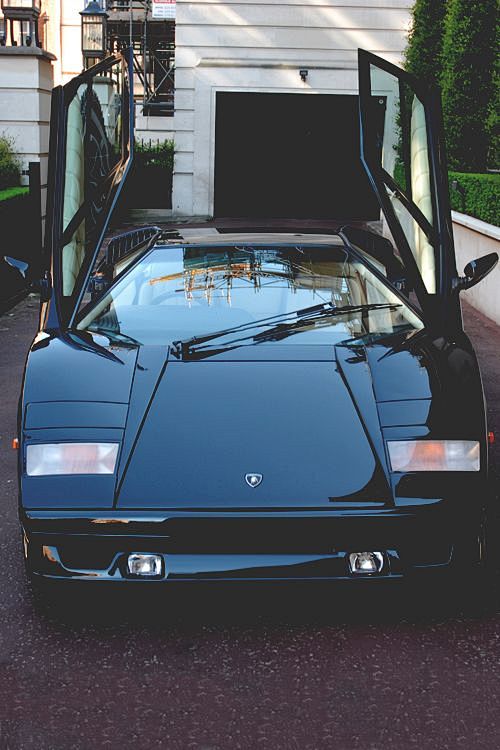 Lamborghini Countach...