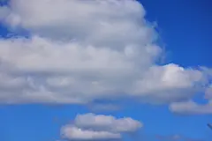 蓝天白云壁纸白云云朵海报白云朵朵蓝天蓝色天空蔚蓝色高清图片编码818A7117