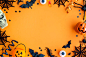 ハロウィーンのお子様にお菓子かいたずらか - halloween点のイラスト素材／クリップアート素材／マンガ素材／アイコン素材
