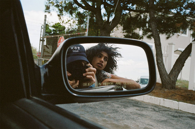 BEACH DRIVE-WOMAN-ED...