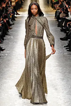 东瀛风格精准诠释！蓝色情人 (Blumarine) 2014秋冬女装秀，海报时尚网亲临2014秋冬米兰时装周