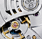 于Rolex.com探索更多 : 于Rolex.com探索更多