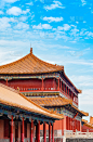 中国北京紫禁城古代传统宫殿建筑的侧视图