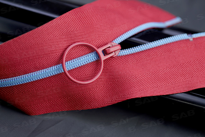 sab三角拉链时尚