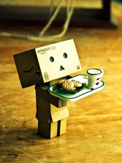 Lynn采集到Danbo 亚马逊小盒