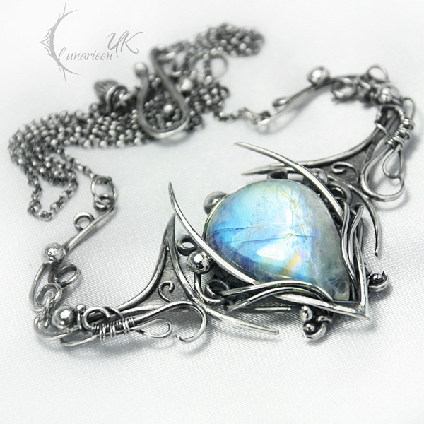 MANANHTIQUS  - silve...