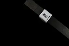 長作棟梁Capsule合作系列／海报＋纸扇、线香包装設計 on Behance