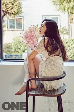 秋瓷炫韩国杂志封面