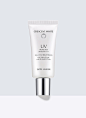 雅诗兰黛晶透沁白防晒霜SPF30+/PA+++ | 雅诗兰黛(Estee Lauder)官方商城 : Crescent White, 雅诗兰黛晶透沁白防晒霜SPF30+/PA+++ -   无负担 防护UV 轻若无感 防护于无形  精华般的莹润质地，一抹轻若无感，肌肤悦享高倍防护，透亮匀净，乘倍沁白。 