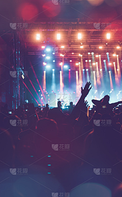 用户y3pJpiO9采集到酒吧