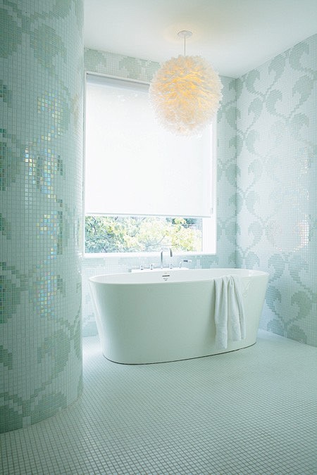 壮观的马赛克瓷砖的浴室