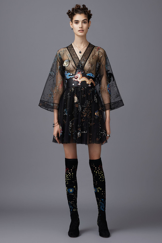 Valentino Pre-Fall 2...