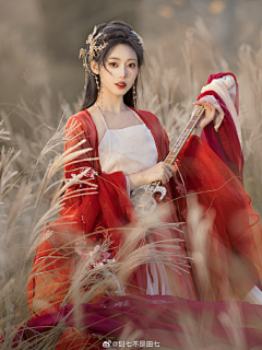 AGQi采集到古装/皇帝/妃嫔/仙人/拜师