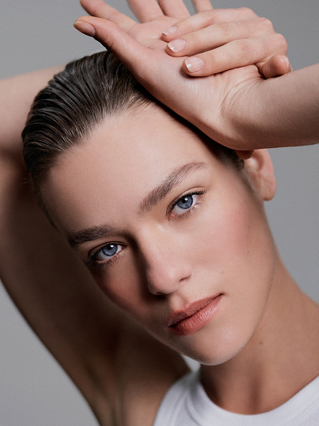 BEAUTY - Christine &...