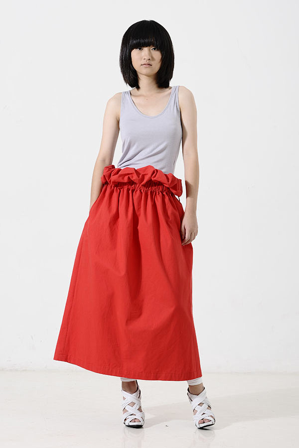 大红茧型长裙