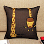 外贸宜家 动漫卡通 可爱色长颈鹿 棉麻办公室抱枕腰枕车枕靠垫的图片