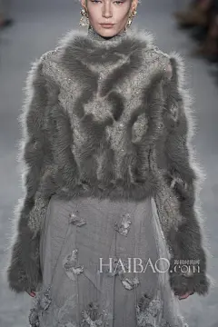 【图】流连于上流社会的奢华名媛！2014秋冬纽约时装周玛切萨 (Marchesa) 秀场细节_第6页_秀场细节_海报时尚网