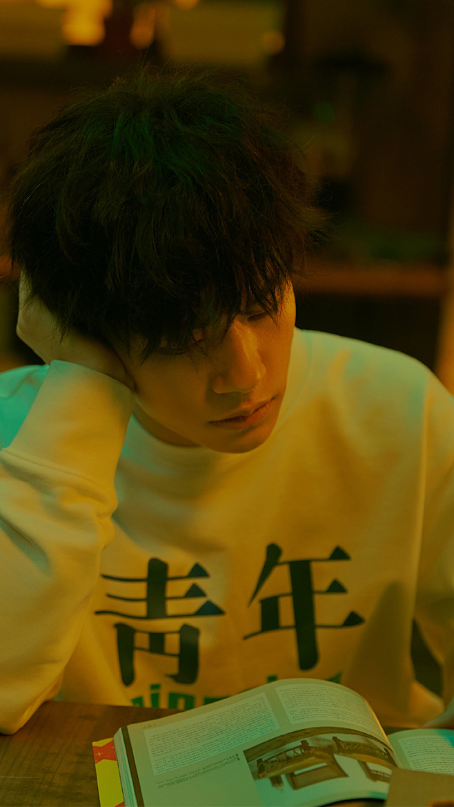 易烊千玺/手机壁纸
