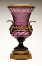 A Continental gilt bronze-mounted amethyst cut glass vase@北坤人素材