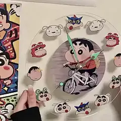 小红书同款蜡笔小新时钟卡通创意桌面摆件时钟挂件挂墙钟表亚克力