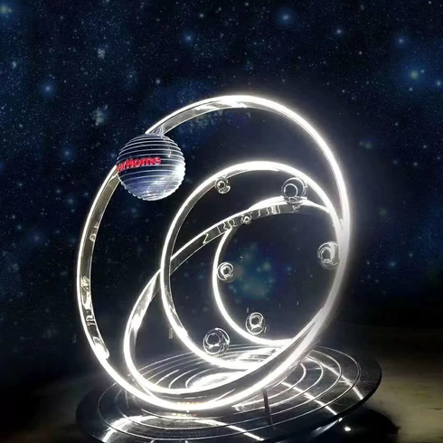 来自光谷,她被命名为"烽火通信星",美丽雕塑在中国信科落成_小行星