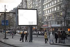 街上的空白广告牌