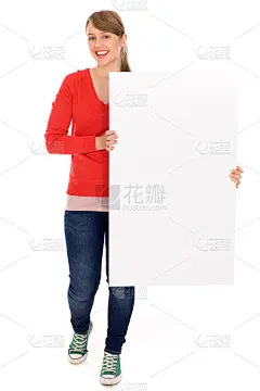 拿着空白牌的女人