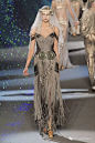 John Galliano 2009年秋冬秀场：僵尸新娘的浪漫与高贵