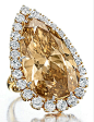 伯顿干邑由梵克雅宝的钻石戒指。 以前拥有的伊丽莎白·泰勒。