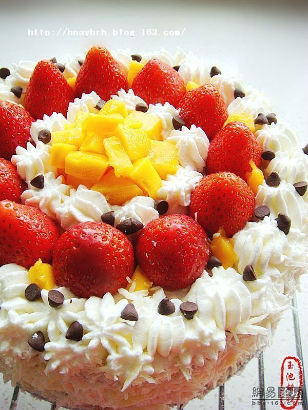草莓芒果奶油蛋糕的做法_草莓芒果奶油蛋糕...