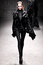 Gareth Pugh 2011秋冬秀场