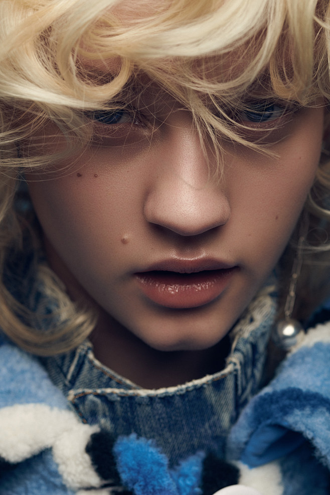 Retouch for ph. Henr...