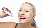 女人,白色背景,口腔卫生,人的牙齿,电动牙刷,纯净,概念,金色头发,刷,覆盖