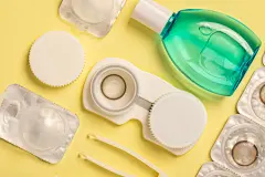 隐形眼镜护眼爱眼日近视眼摄影图