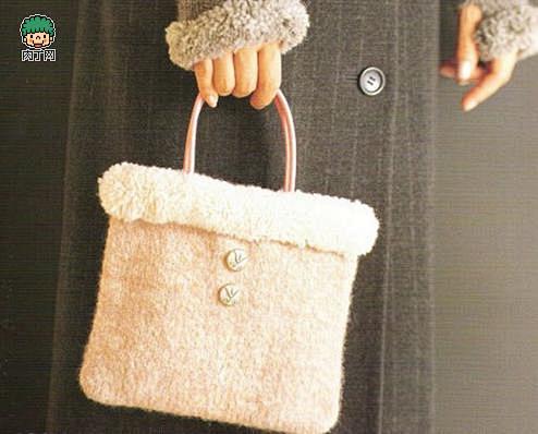 手工制作可爱的毛毡布艺包包-