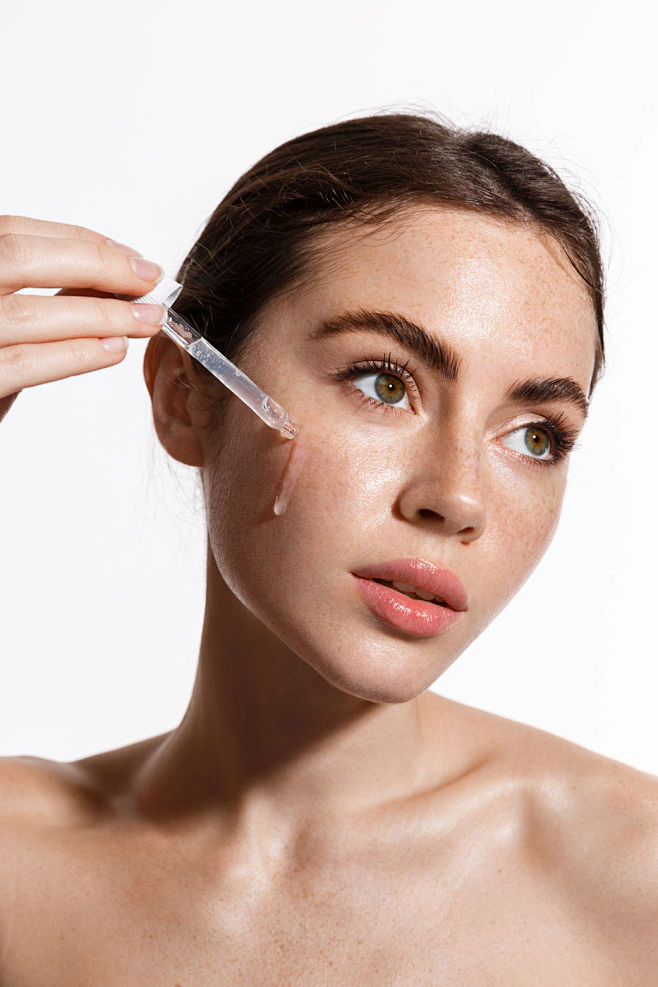 Serums vs facial oil...