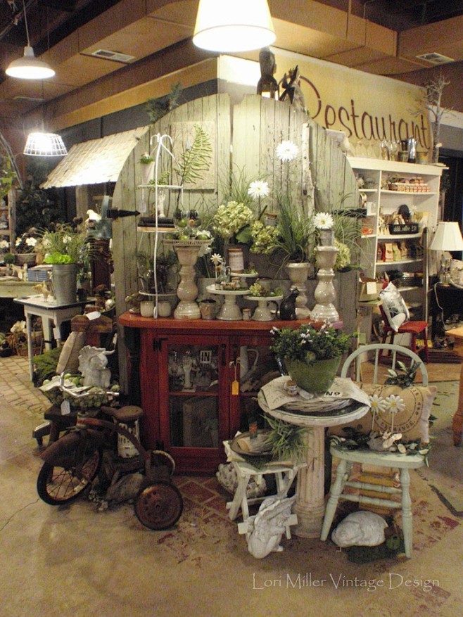 Round Barn Potting C...