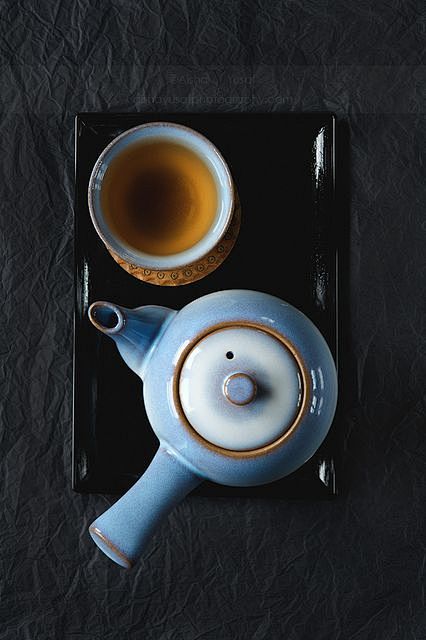  茶壶，茶和排毒